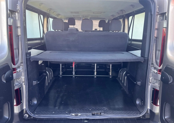 Renault Trafic cena 104998 przebieg: 80000, rok produkcji 2018 z Płock małe 497